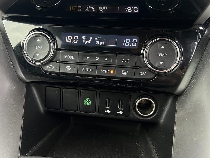 Mitsubishi Eclipse Cross T 4 - U11864