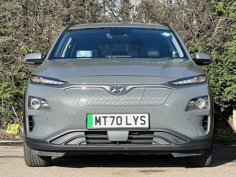 Hyundai KONA Premium SE - U11868