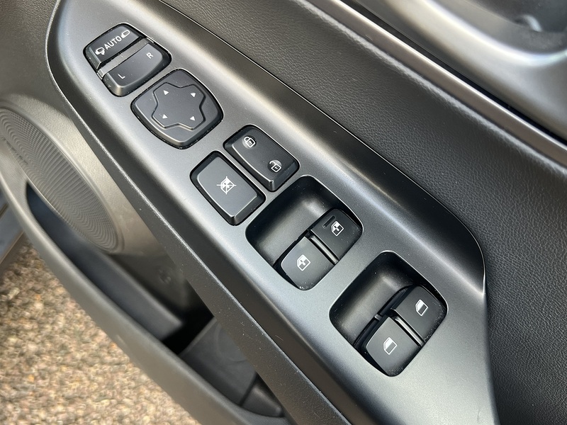 Hyundai KONA Premium SE - U11868