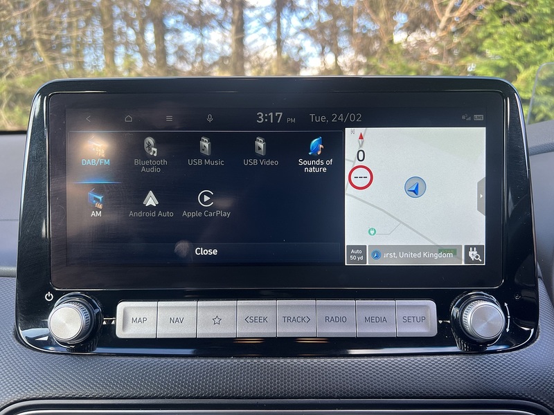 Hyundai KONA Premium SE - U11868