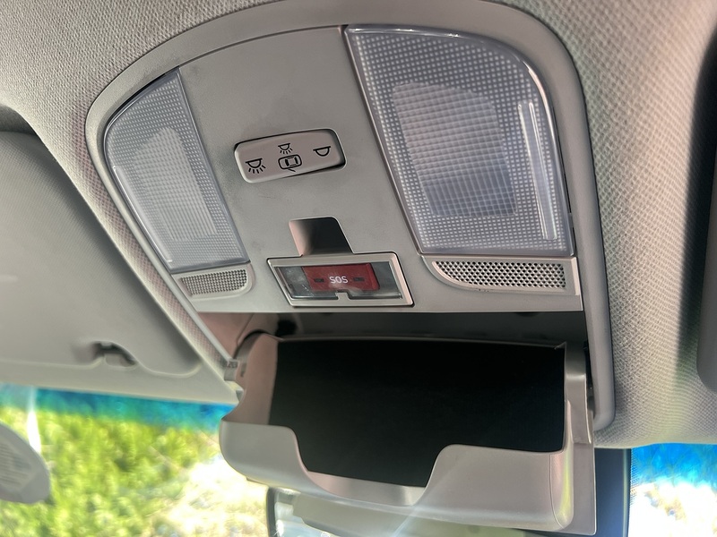 Hyundai KONA Premium SE - U11868