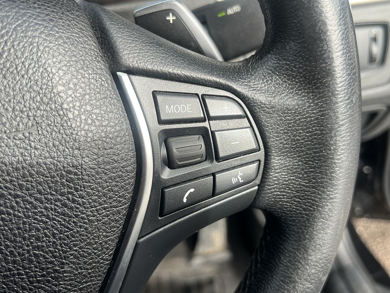 BMW 3 Series 330e SE - U11869