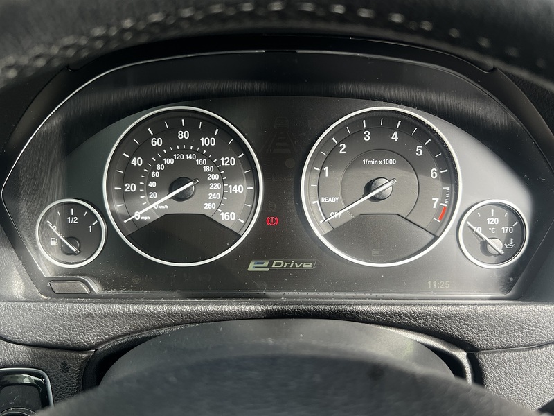 BMW 3 Series 330e SE - U11869