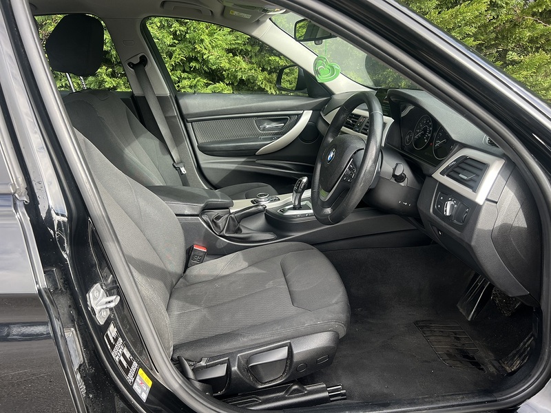 BMW 3 Series 330e SE - U11869