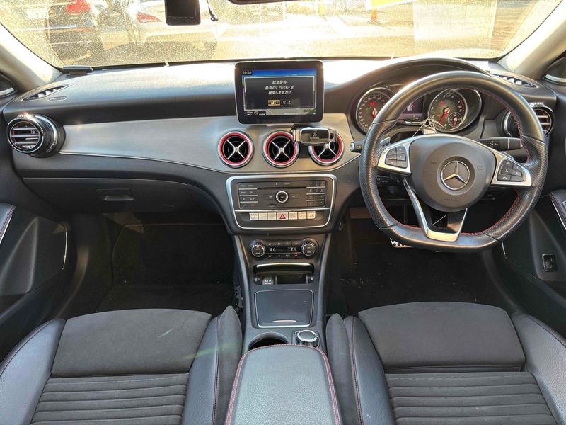 Mercedes-Benz Cla CLA180 Shooting Brake - U11872