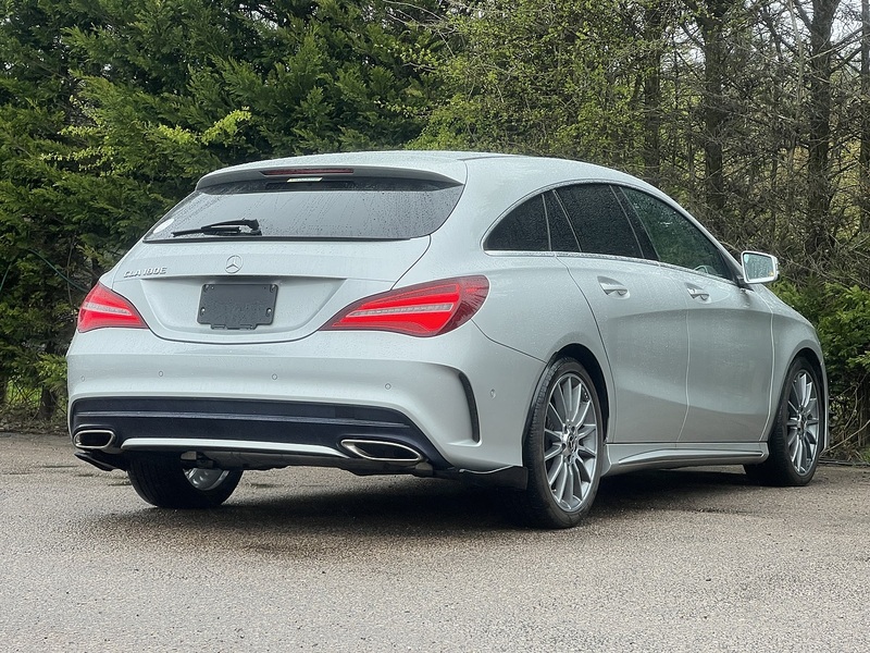 Mercedes-Benz Cla Cla 180 Amg Line Premium Plus - U11872