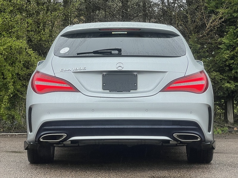 Mercedes-Benz Cla Cla 180 Amg Line Premium Plus - U11872