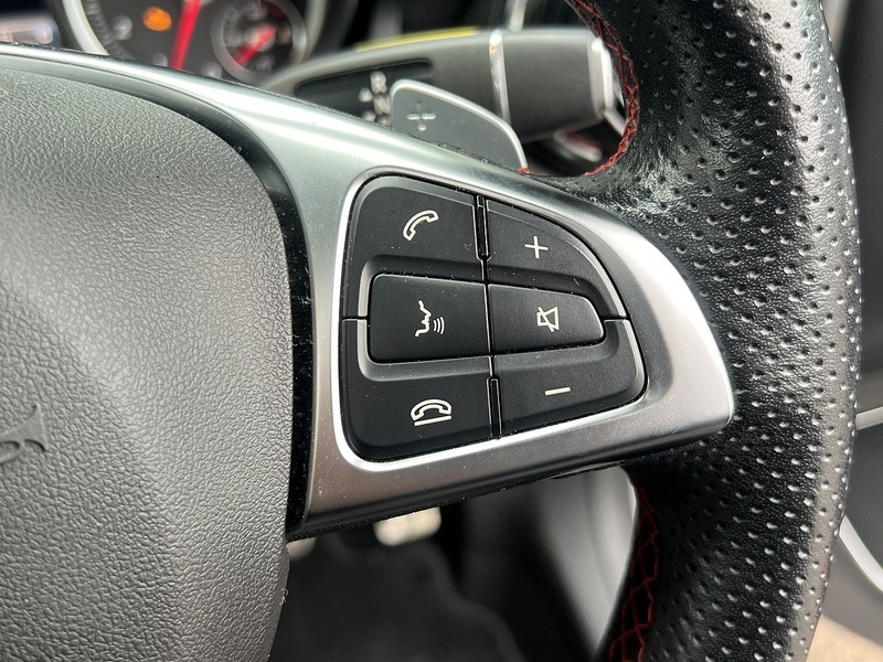 Mercedes-Benz Cla Cla 180 Amg Line Premium Plus - U11872