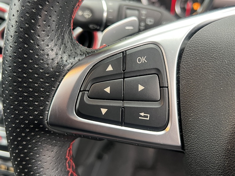 Mercedes-Benz Cla Cla 180 Amg Line Premium Plus - U11872