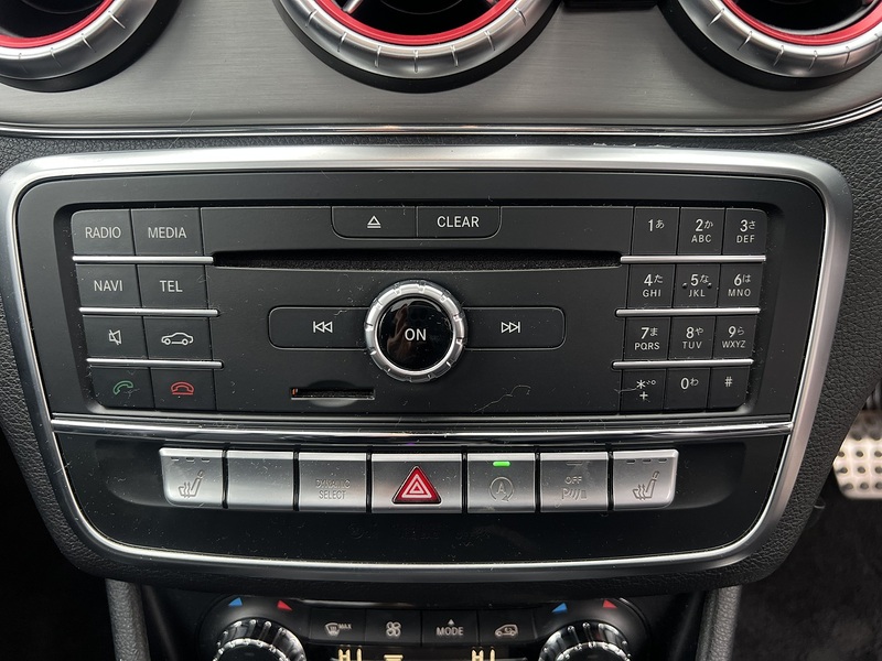 Mercedes-Benz Cla Cla 180 Amg Line Premium Plus - U11872