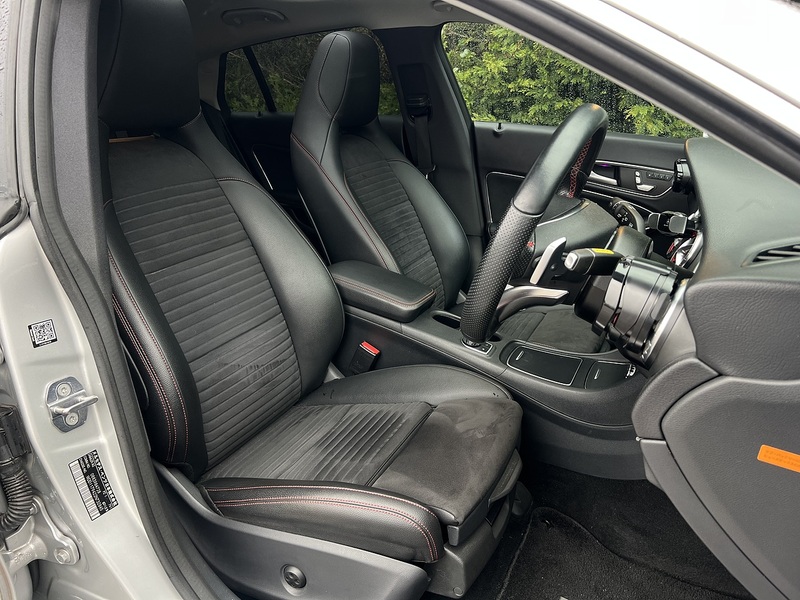 Mercedes-Benz Cla Cla 180 Amg Line Premium Plus - U11872