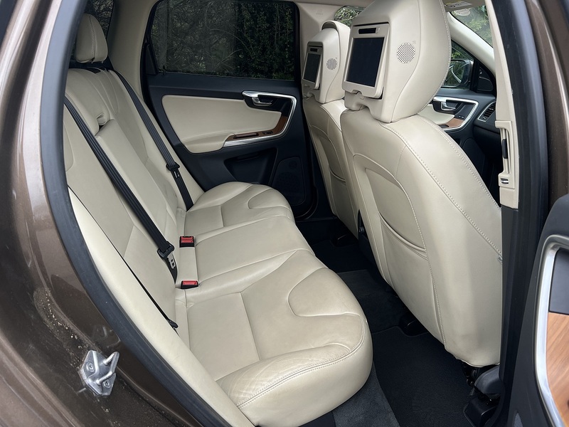Volvo Xc60 T5 AWD Classic - U11873