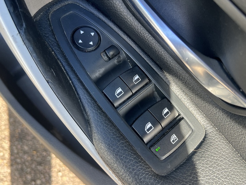 BMW 3 Series 320d SE - U11874