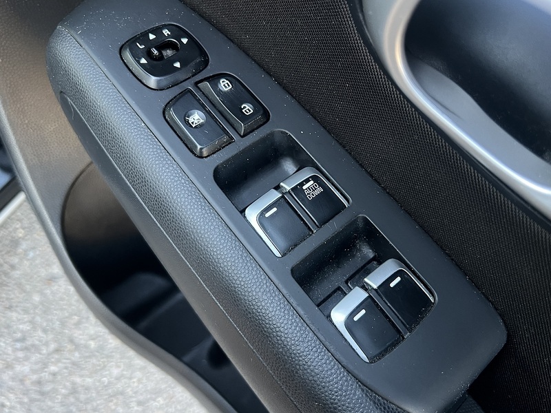 Kia Soul GDi 1 - U11877