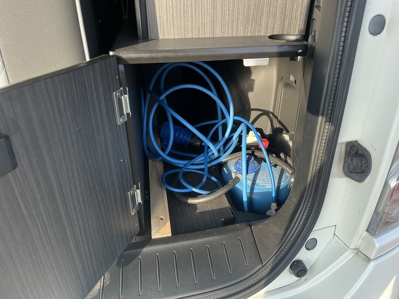 Nissan Elgrand 250 Highway Star Urban Selection - U11878