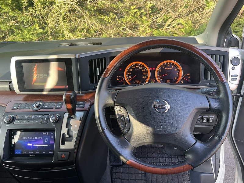 Nissan Elgrand 250 Highway Star Urban Selection - U11878