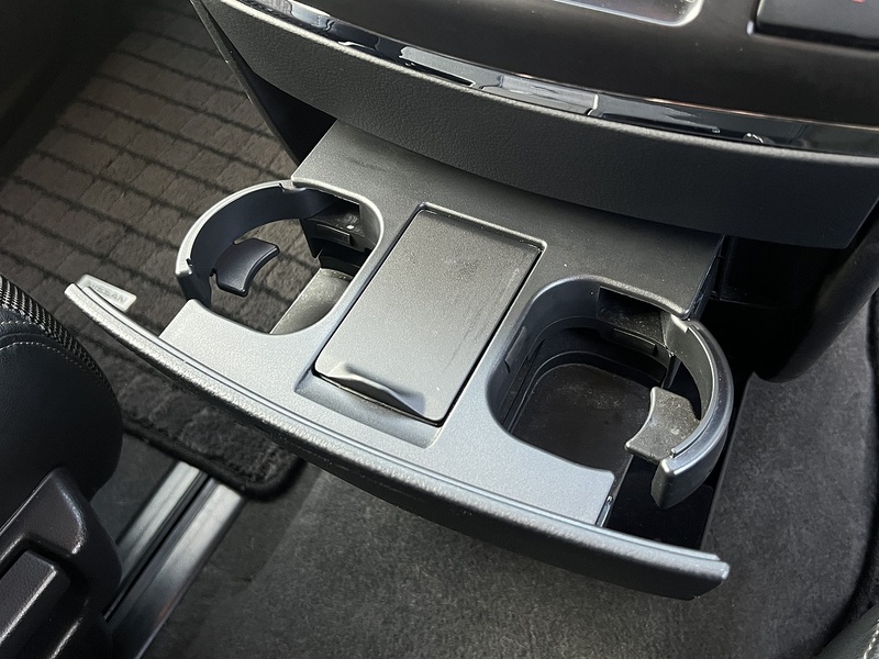 Nissan Elgrand 250 Highway Star Urban Selection - U11878