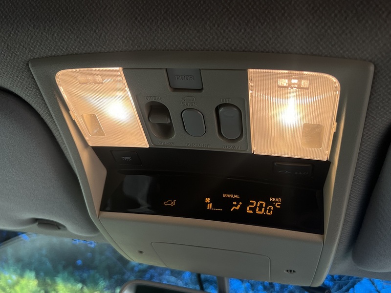 Nissan Elgrand 250 Highway Star Urban Selection - U11878