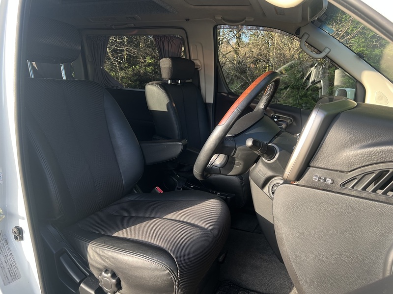 Nissan Elgrand 250 Highway Star Urban Selection - U11878