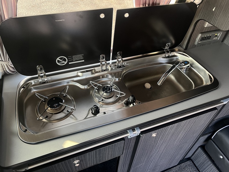 Nissan Elgrand 250 Highway Star Urban Selection - U11878