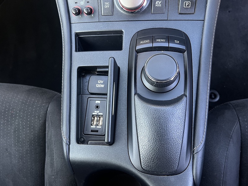 Lexus CT 200h Advance - U11880