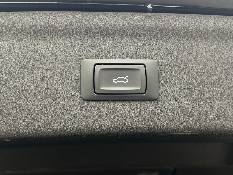 Audi Q3 TDI S line - U11885