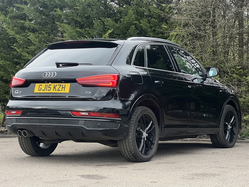 Audi Q3 TDI S line - U11885