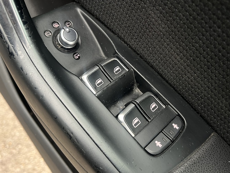 Audi Q3 TDI S line - U11885