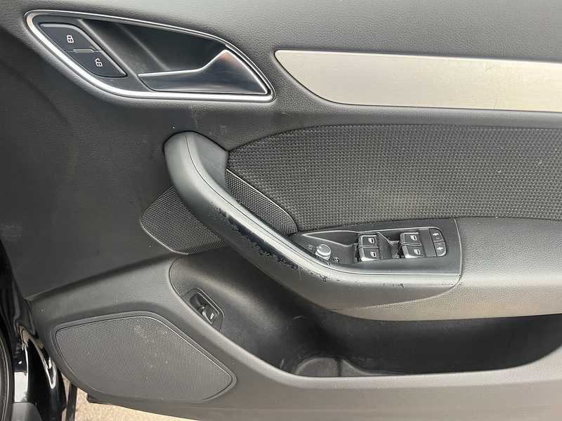 Audi Q3 TDI S line - U11885