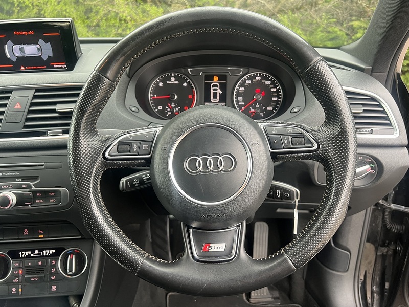 Audi Q3 TDI S line - U11885