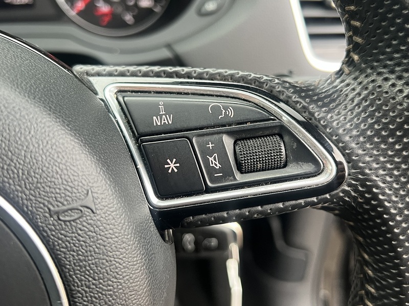 Audi Q3 TDI S line - U11885