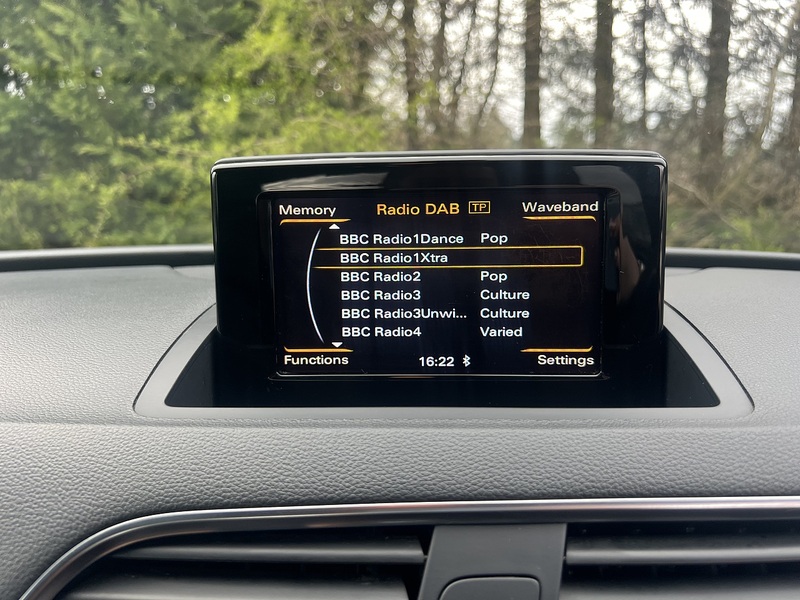 Audi Q3 TDI S line - U11885