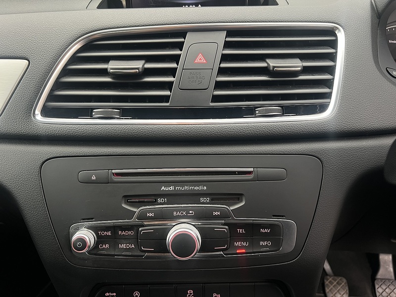 Audi Q3 TDI S line - U11885