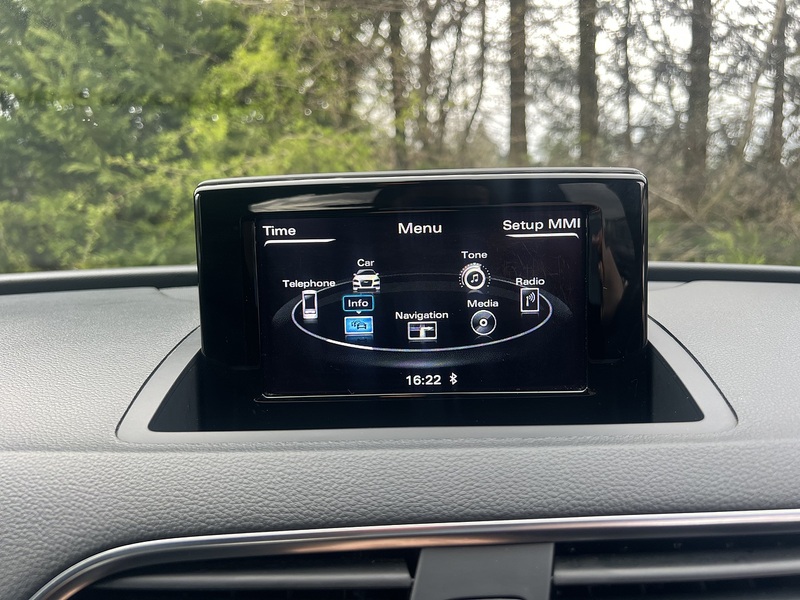 Audi Q3 TDI S line - U11885