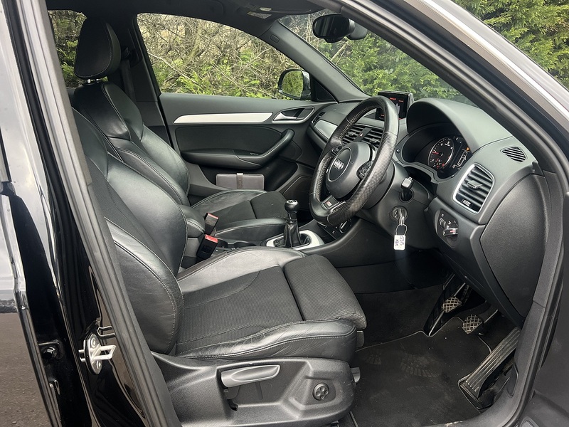 Audi Q3 TDI S line - U11885