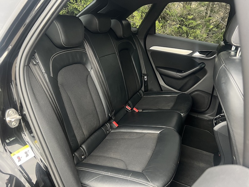 Audi Q3 TDI S line - U11885