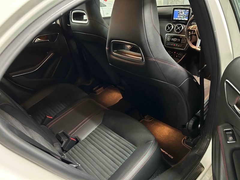 Mercedes-Benz A-Class A 180 AMG SPORT - U11888