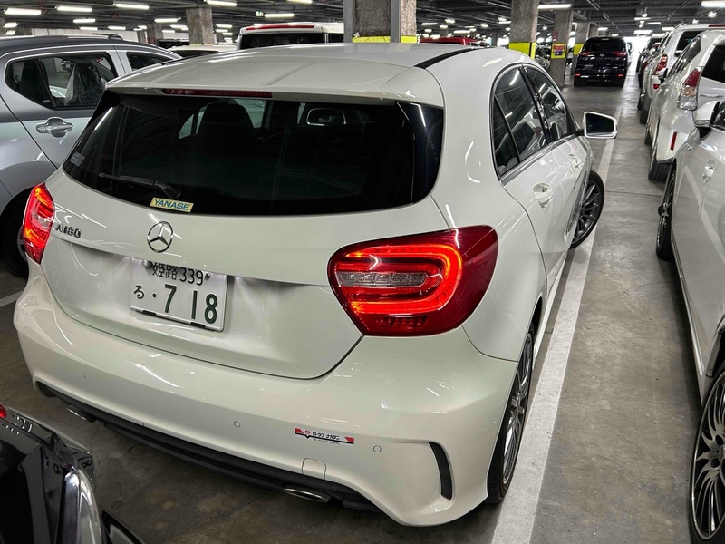 Mercedes-Benz A-Class A 180 AMG SPORT - U11888