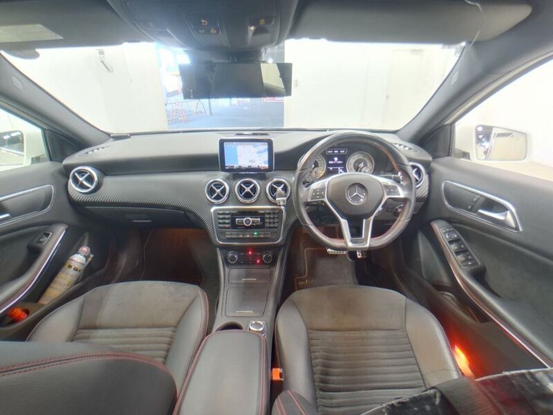 Mercedes-Benz A-Class A 180 AMG SPORT - U11888