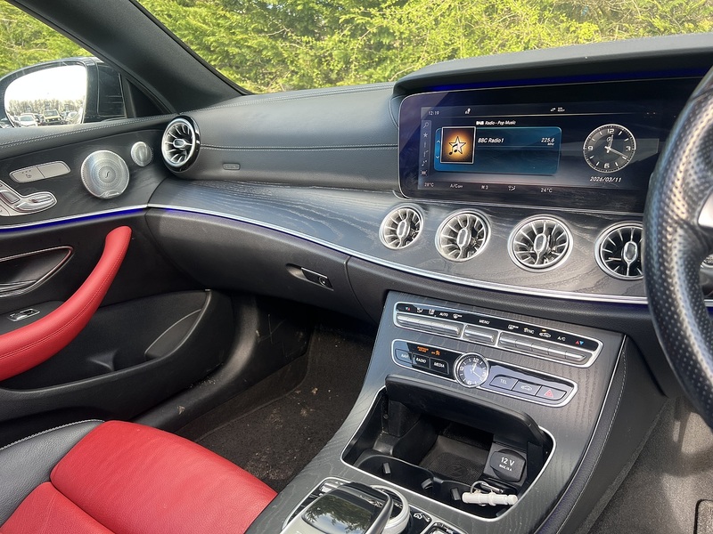 Mercedes-Benz E Class E220d AMG Line - U11889