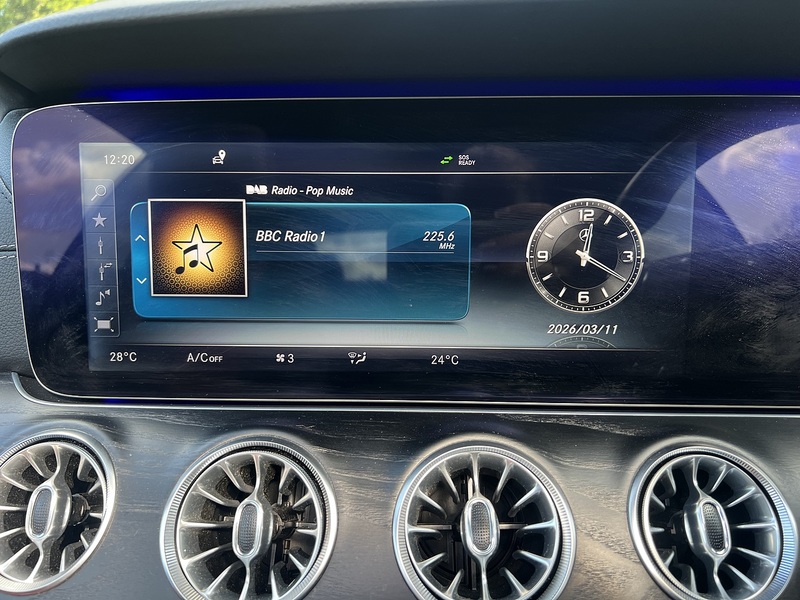 Mercedes-Benz E Class E220d AMG Line - U11889