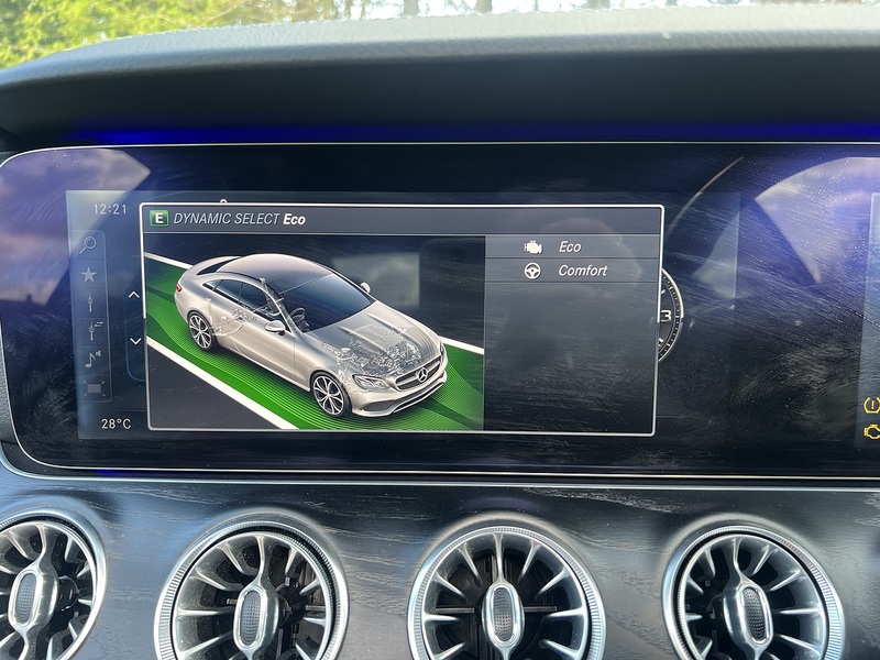 Mercedes-Benz E Class E220d AMG Line - U11889