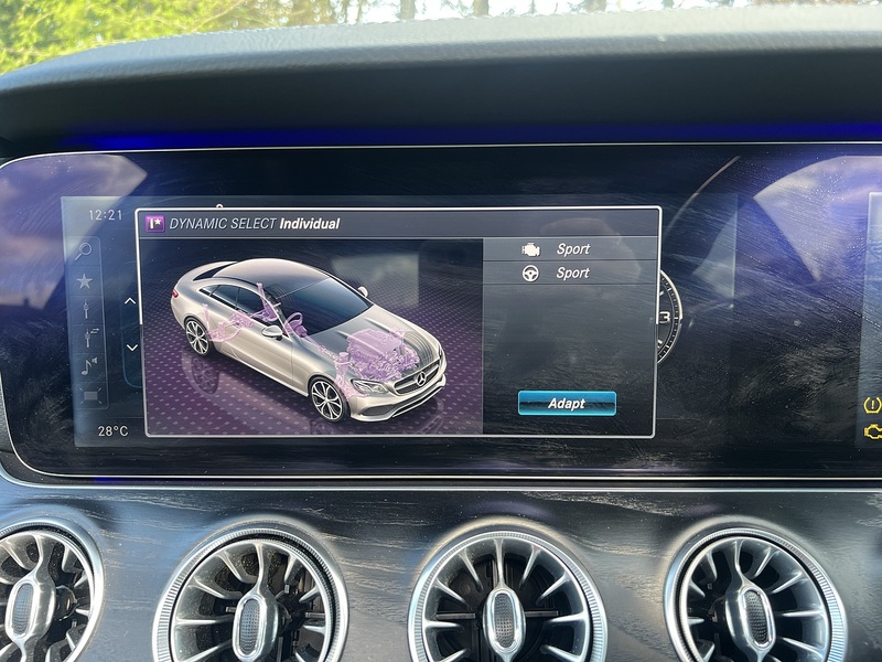 Mercedes-Benz E Class E220d AMG Line - U11889