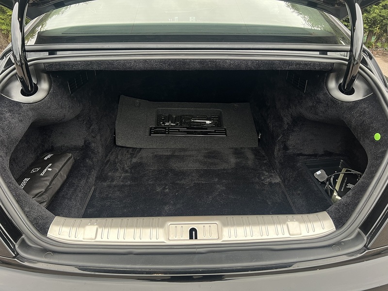Rolls-Royce Wraith V12 - U11893