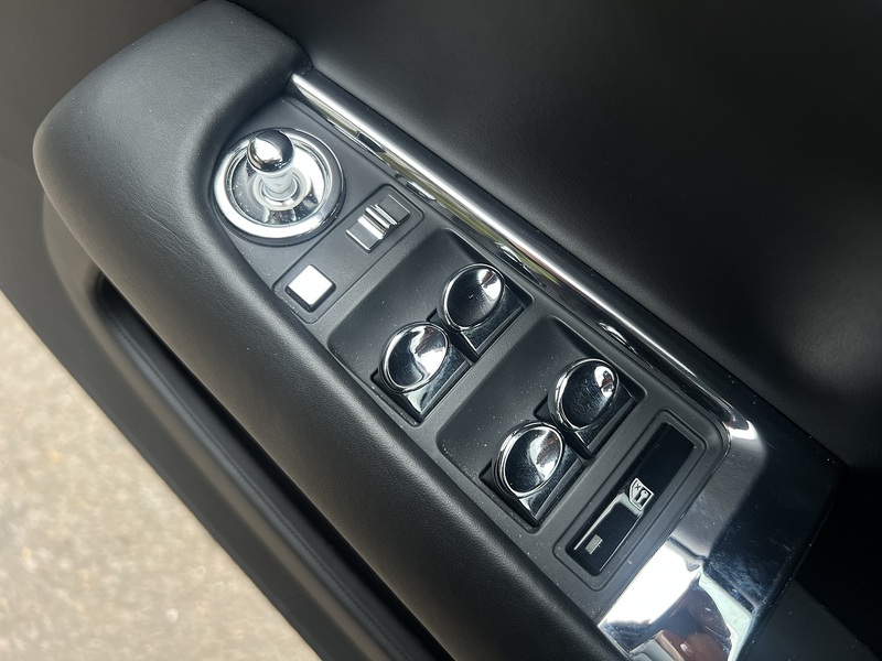 Rolls-Royce Wraith V12 - U11893
