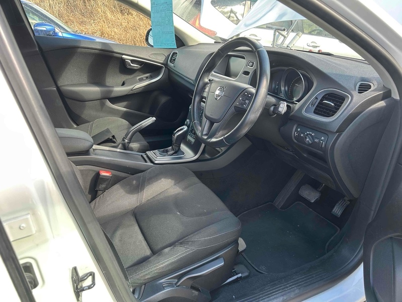 Volvo V40 T4 - U11894