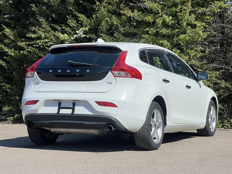 Volvo V40 T4 - U11894