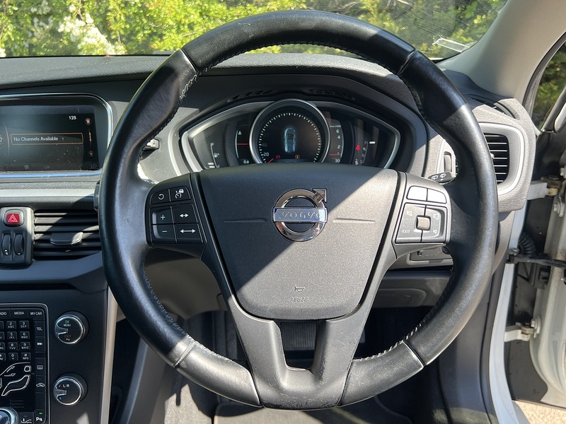 Volvo V40 T4 - U11894