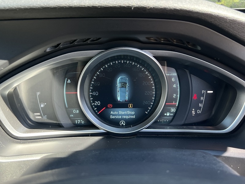 Volvo V40 T4 - U11894
