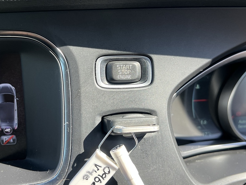 Volvo V40 T4 - U11894